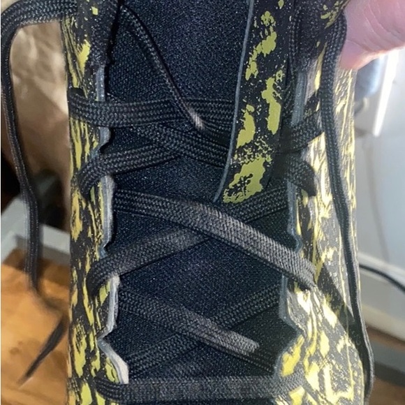 Men’s Under Armour cheetah print cleats size 13 - Picture 5 of 5